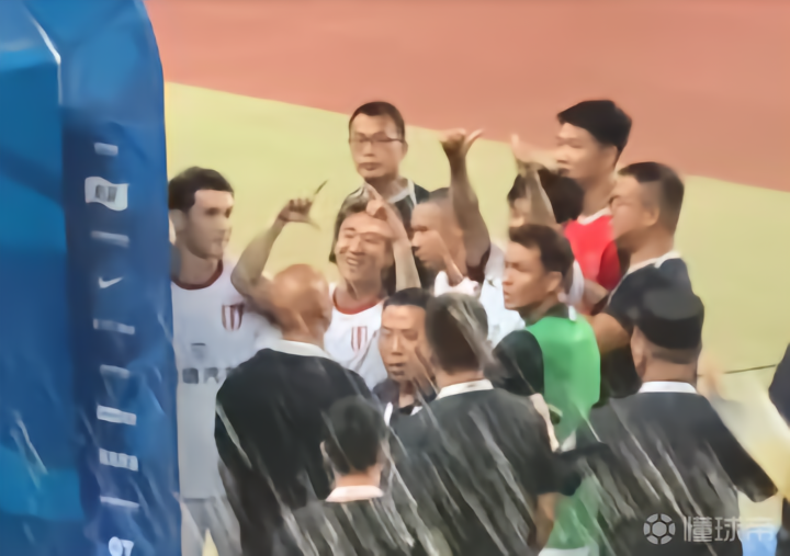 韦世豪社媒:又要被追加了,真好;就这么喜欢盯着我,哪年不罚我?